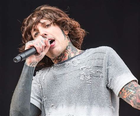 oliver sykes  Sykes lives in Palisades, New York with his wife Kathleen Mahoney Sykes